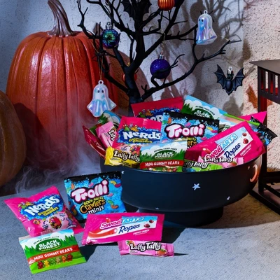 Ferrara Halloween Fruity Chewy Mix Candy - 18.42oz/55ct 6 Ferrara Halloween Fruity Chewy Mix Candy - 18.42oz/55ct - Image 4