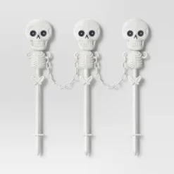 49" Skeletons Fence Stakes Halloween Decorative Prop Off-White - Hyde And EEK! Boutique™ -Target GUEST 5b6bebc3 241c 4638 a3bf 3894be4135e8