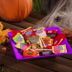 HERSHEY'S Chocolate And Sweets Assorted Halloween Candy Miniatures - 31.55oz/100pc -Target GUEST a4f917a5 1426 485d 8d3f 16bfa9c66a72 2