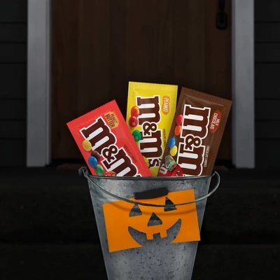 M&Ms Halloween Full Size Milk Chocolate Candies - 30.58oz/18ct 6 M&Ms Halloween Full Size Milk Chocolate Candies - 30.58oz/18ct - Image 4