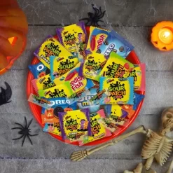 SOUR PATCH KIDS & Sour Patch Watermelon Halloween Candy Variety Pack Treat Size - 22oz/40ct -Target GUEST f29220b5 34bb 4d29 833e 5fabdb3ff114
